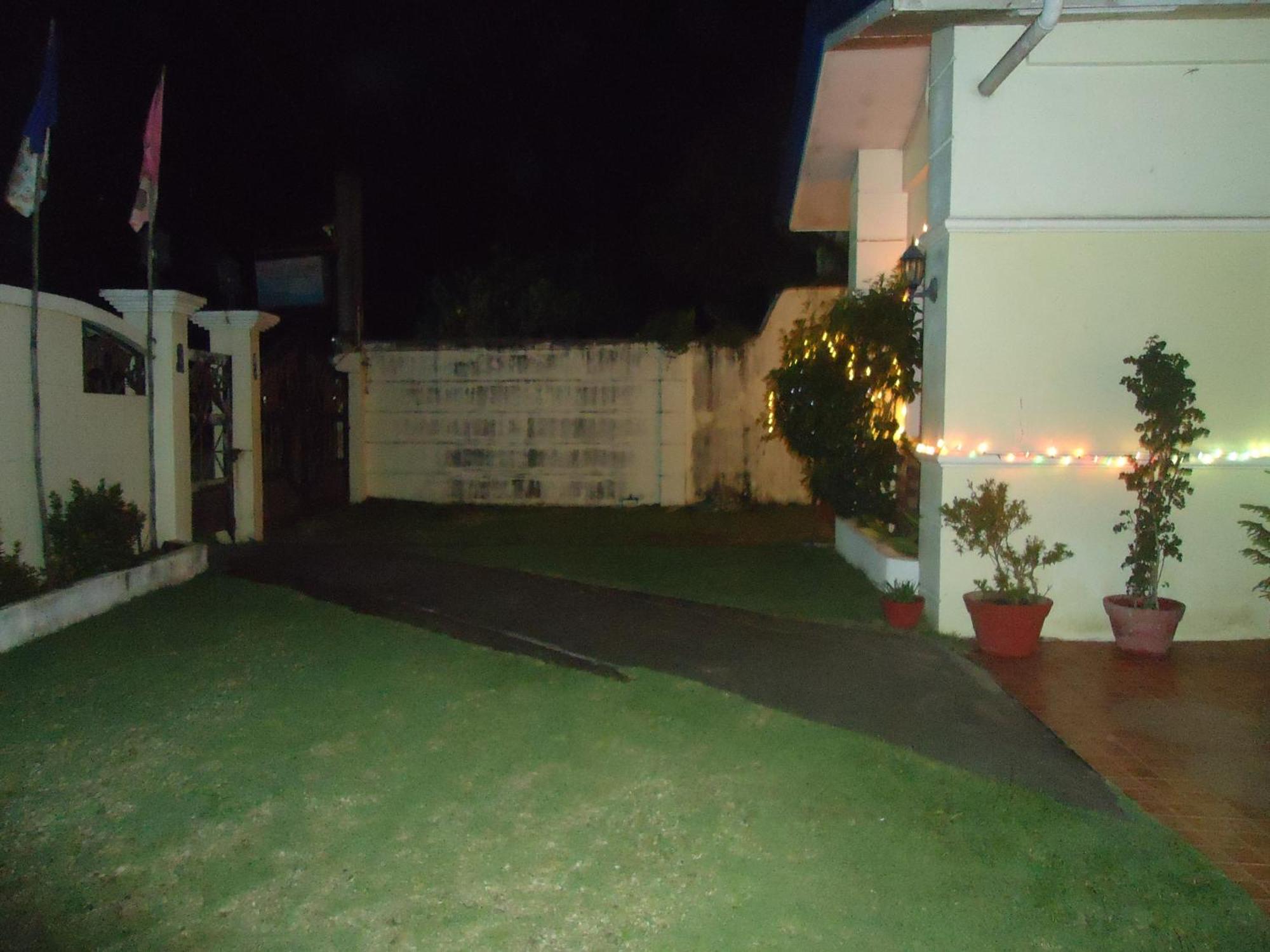 Donsol Aguluz Homestay ภายนอก รูปภาพ